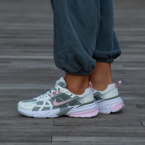 Nike Runtekk Grey Rose