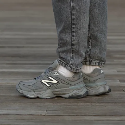 New Balance 9060 Grey