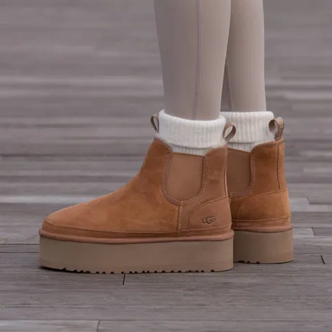 Ugg Neumel Chelsea Platform Chestnut