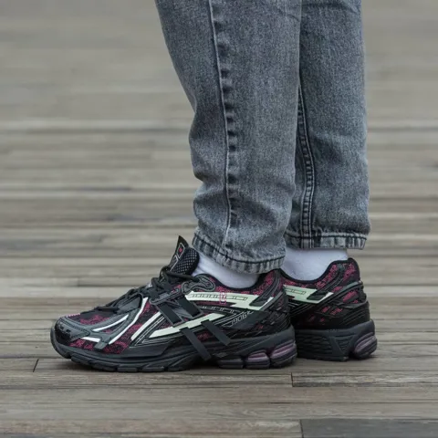 New Balance 1906a Dragon Berry