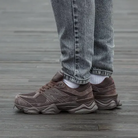 New Balance 9060 Chocolate Brown