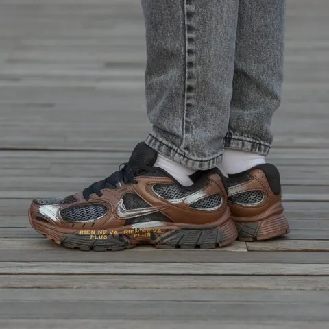 Nike V5 Zoom RNR Custom Brown