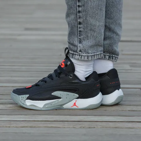 AIR JORDAN LUKA 2