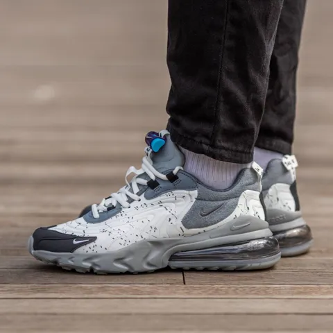 Nike Air Max 270 x Travis Scott