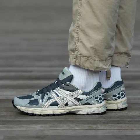 Asics Gel-Kahana 8 Grey