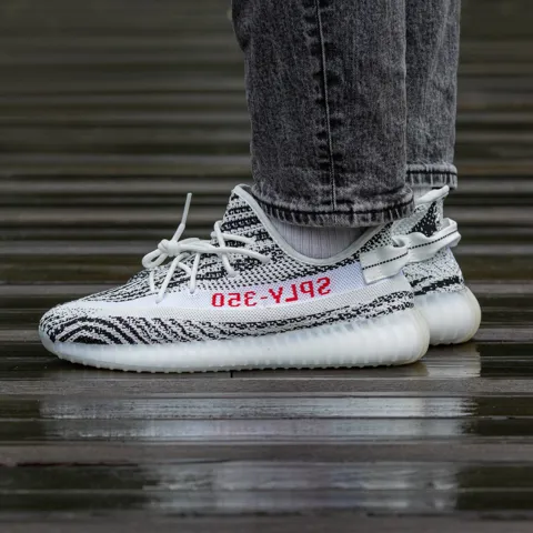 Adidas Yeezy Boost 350 v2 Zebra