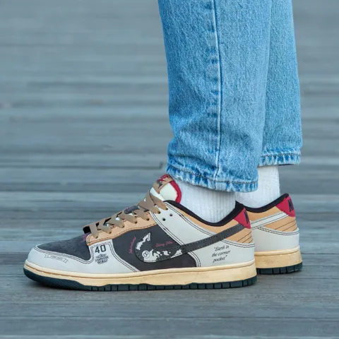 Nike SB Dunk Low x Stussy Beige Brown