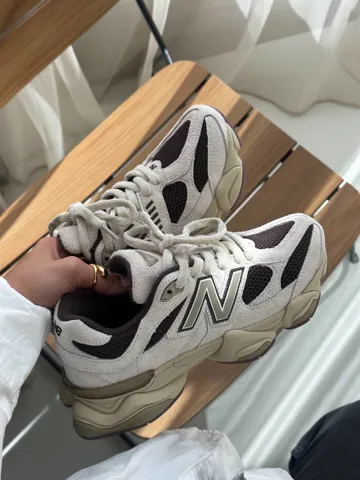 9060 Beige/Brown