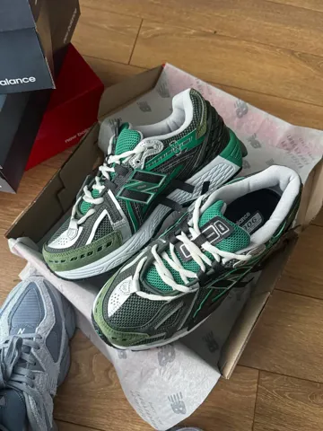 NB1906A Green