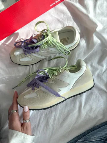 471 White/Beige