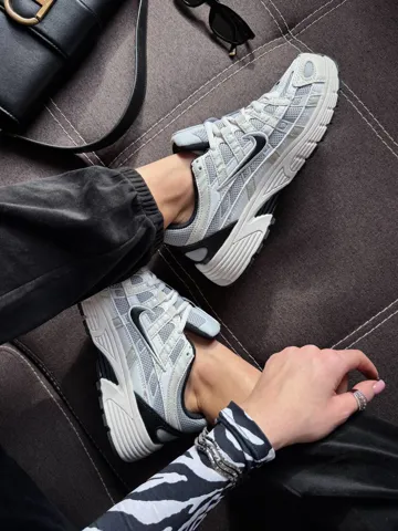 P-6000 White/Black (S)