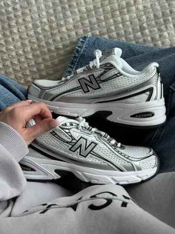 740 V2 White/Silver/Black