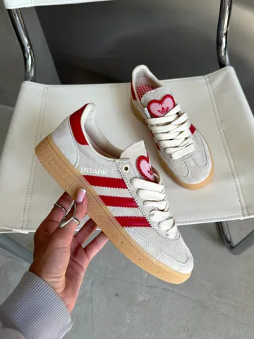 Spezial Cream Scarlet Valentine's Day