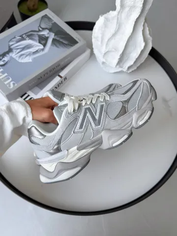 9060 Grey/Silver