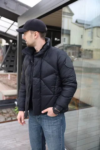 Moncler Diamond Quilted Jacket Black
