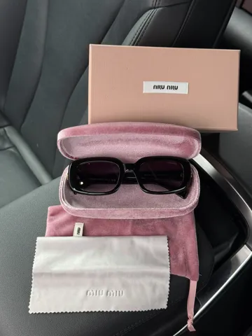 Miu Miu Black/Black MU B13S 52/22/140 14L-90Q 3N