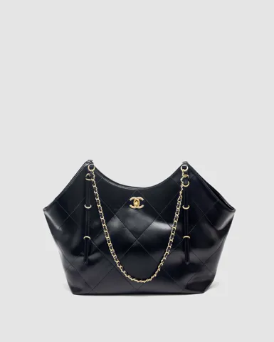 Chanel 25S Maxi Tote Bag in Black