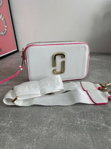 Marc Jacobs The Snapshot