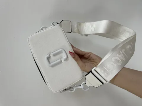 Marc Jacobs The Snapshot