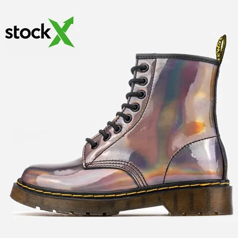 0399 Dr. Martens Classic