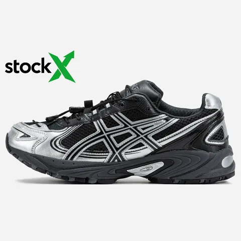1952 Asics Gel-Kahana TR V4