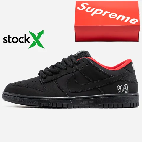 2354 Nike SB Dunk x Supreme