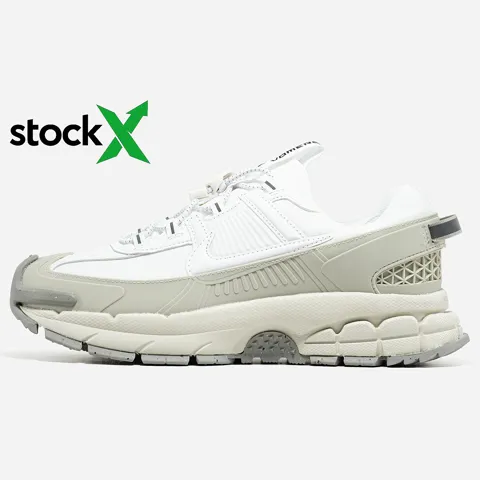 2367 Nike Air Zoom Vomero Roam