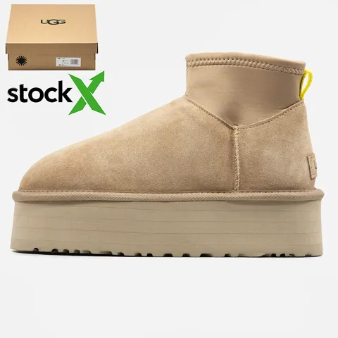 2589 UGG Classic Mini Dipper