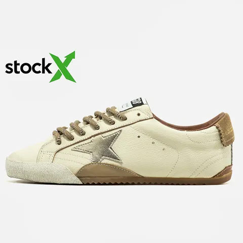 2679 Golden Goose