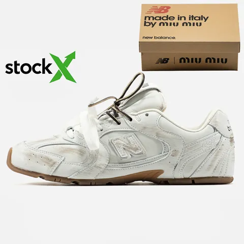 3006 New Balance 530 x Miu Miu
