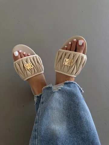 MIU MIU MATELASSÉ NAPPA CREAM SLIDES (9)