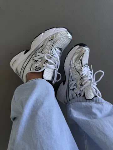 NEW BALANCE 740 | WHITE / SILVER METALLIC (6)