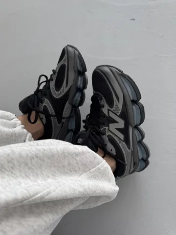 NEW BALANCE 2000 | BLACK / SILVER (4)