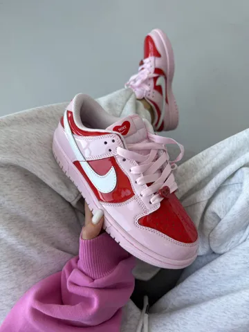 NIKE SB DUNK | VALENTINES DAY LACQUER RED / PINK (6)