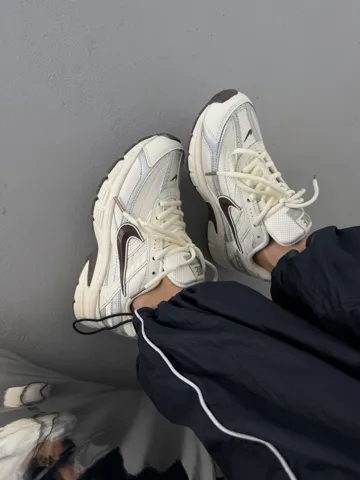 NIKE INITIATOR | LIGHT CREAM / SILVER GORE-TEX (3)
