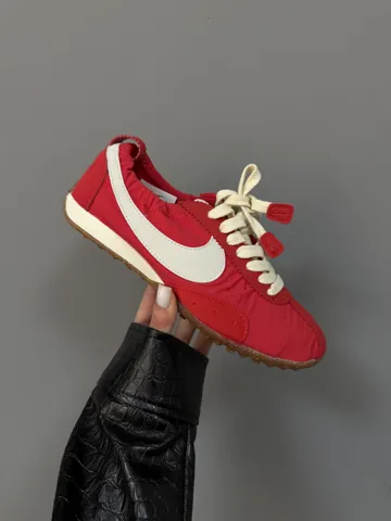 NIKE x JACQUEMUS | MOON SHOE RED (8)