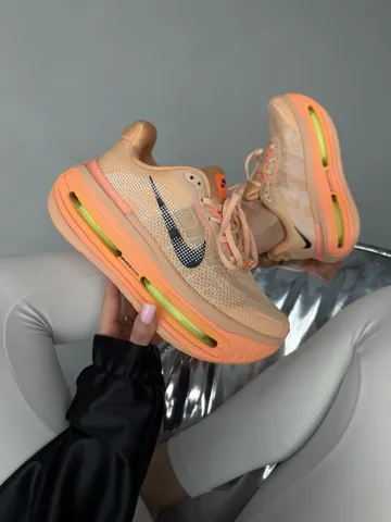NIKE AIR ZOOM VOMERO PREMIUM | ORANGE