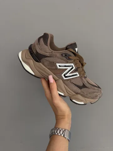 NEW BALANCE 9060 | CHOCOLATE / WHITE (10)