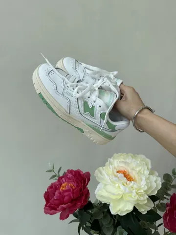 NEW BALANCE 550 | WHITE / GREEN (1)