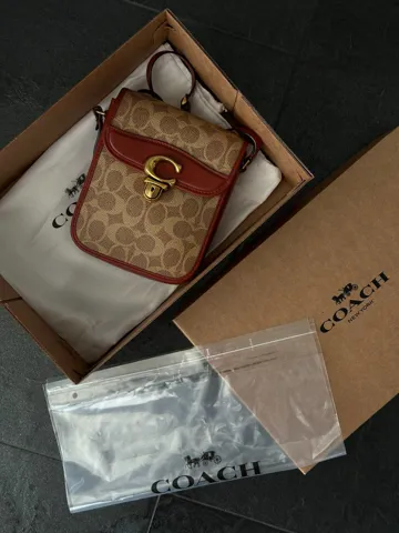 Coach Tall Studio Crossbody In Signature Canvas [крафтова коробка]