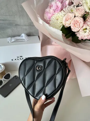 Coach Heart Crossbody Bag With Quilting [оригінальна брендована коробка]