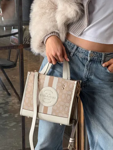 Coach Dempsey Tote in Signature Jacquard with Stripe [крафтова коробка]