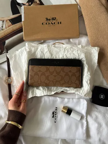 Coach Accordion Wallet Beige/Black