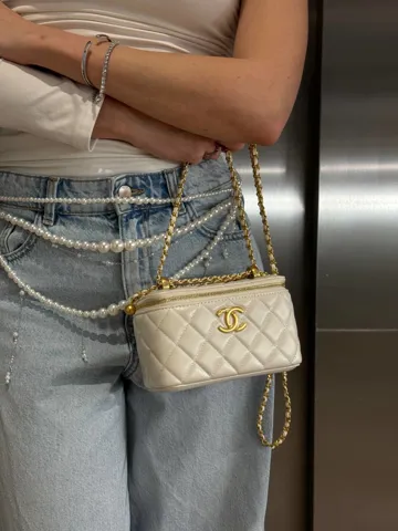 Chanel Classic Lambskin Pearl Crush Vanity Bag Cream/Gold [оригінальна магнітна коробка]