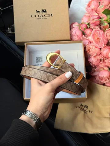 Coach Sculpted C Buckle Belt Beige/Gold