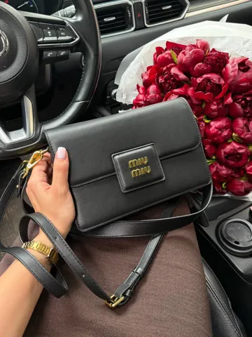 Miu Miu Shoulder Leather Bag Black [оригінальна коробка]