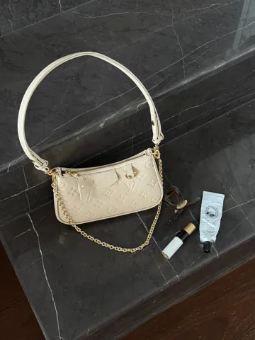 Louis Vuitton Mini Pochette Beige/Gold (Коробка магніт)