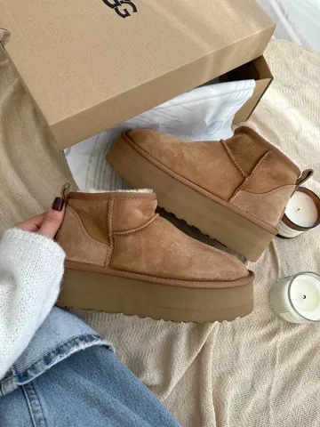 UGG MINI PLATFORM