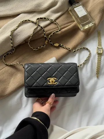 Chanel Shoulder Bag Black/Gold Caviar магнітна коробка