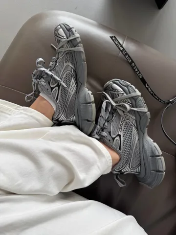 BALENCIAGA 3XL EXTREME LACE DIRTY GREY